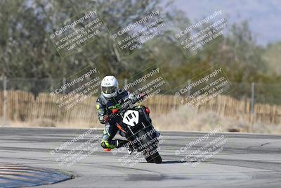 media/Dec-01-2025-Moto Forza (Mon) [[2daa91e15f]]/3-Beginner Group/Session 3 (Turn 3)/